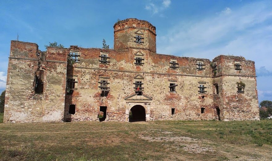 Castelul Lónyai, Medieșu Aurit, Romania, Romania